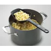 Joseph Joseph Scoop Plus čierny cedník