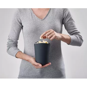 Joseph Joseph M-Cuisine 2-dielna oranžová sada na výrobu popcornu v mikrovlnnej rúre