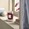 Yankee Candle Signature Black Cherry veľká sviečka v nádobe 567g