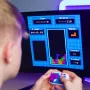 FIZZ CREATIONS Retro Arcade Tetris Konzola plug and play s bezdrôtovým ovládačom