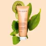 CLARINS Jednokrokový jemný peelingový čistiaci prostriedok 125ml