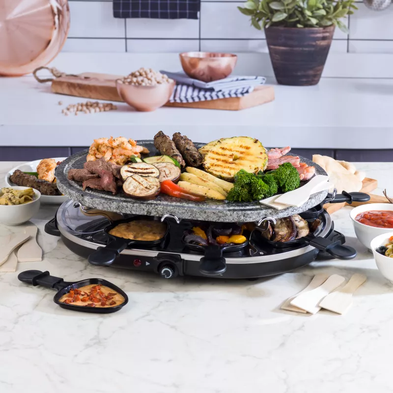 Giles & Posner EK1872GV2VDE Stolový kamenný raclette gril - 1200W, pre 8 osôb, čierna/sivá