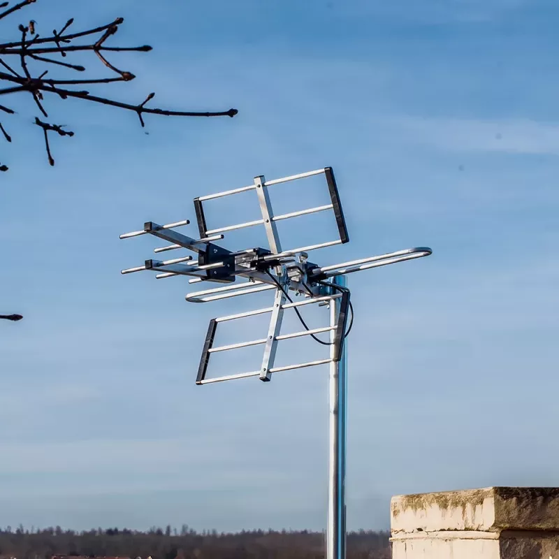 VAYOX VA0092 smerová anténa DVB-T/T2 H/V VHF UHF kombinovaná pasívna anténa