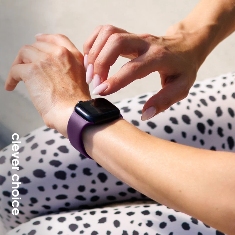 Crong Liquid Silicone Sport Band pre Apple Watch 44/45/46/49 mm - slivková
