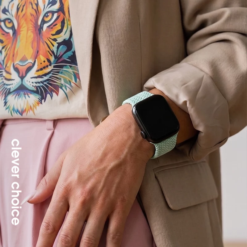 Crong Wave Band pletený Solo Loop pre Apple Watch 44/45/46/49 mm (mätová)