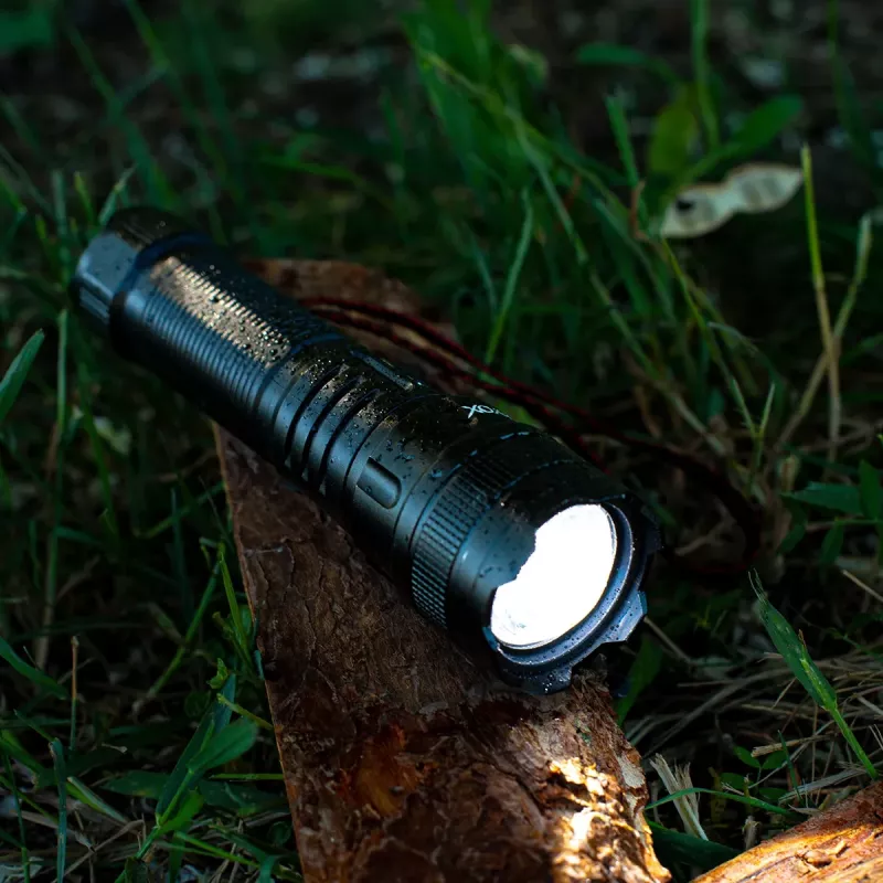 VAYOX VA0179 akumulátorová baterka, 600 lm, 10 W, zoom, funkcia powerbanky, USB-C