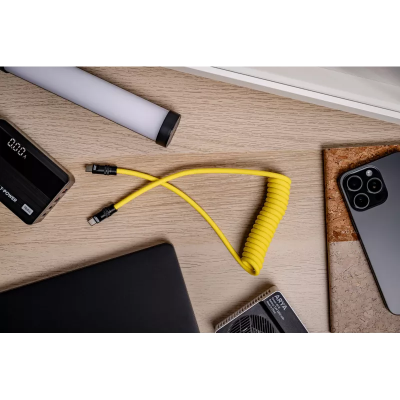 Newell kábel USB-C na USB-C 100W, 1,5m, silikónový, zvinutý, žlto-čierny