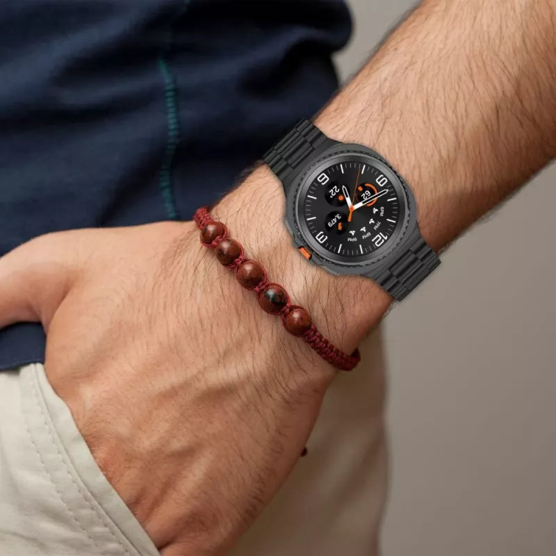 Tech-Protect nerezový náramok pre Samsung Galaxy Watch 8 / Classic (40/44/46 mm) strieborný