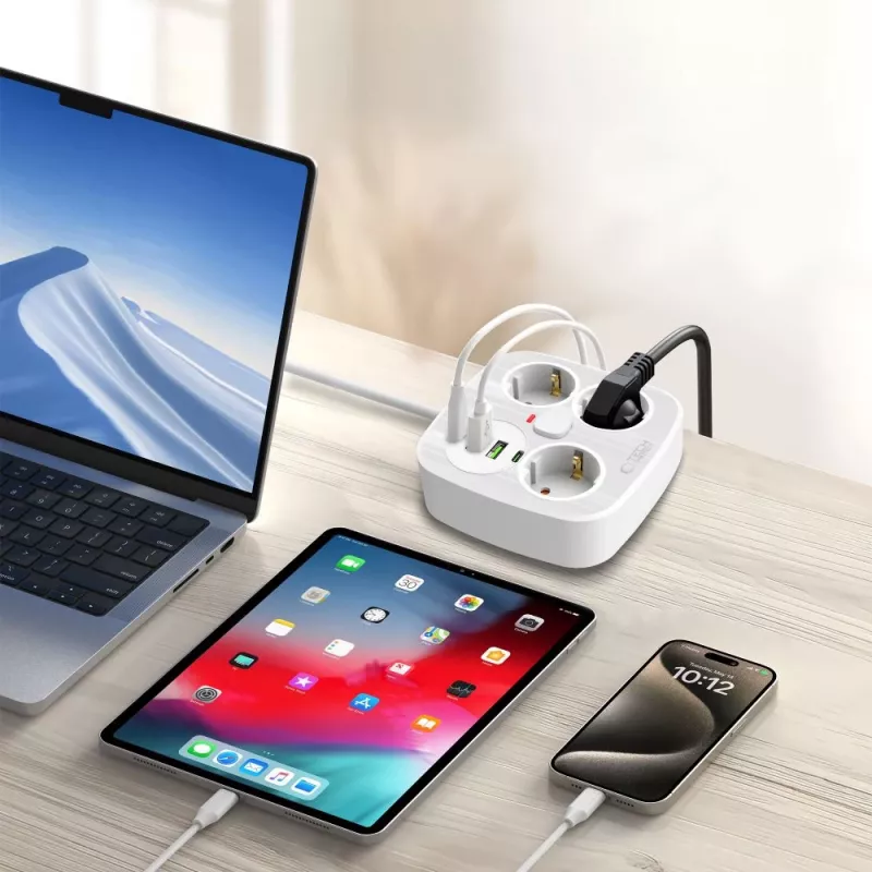 TECH-PROTECT PCS3X4 predlžovacia zásuvka 2 USB & 2 Type-C & 3 zásuvky 200cm biela
