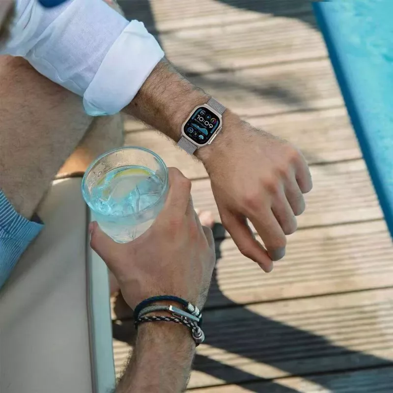 TECH-PROTECT Milano Apple Watch 8 / 9 / 10 / 11 / SE / Ultra (44 / 45 / 46 / 49 mm) titánový náramok