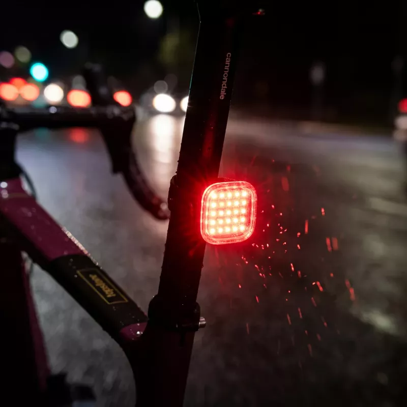 Vayox VAR60 zadné cyklistické svetlo 500mAh 60lm IPX6 Stop
