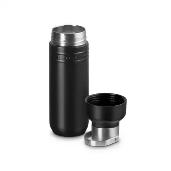 Le Creuset On The Go fľaša na vodu matná čierna 500 ml