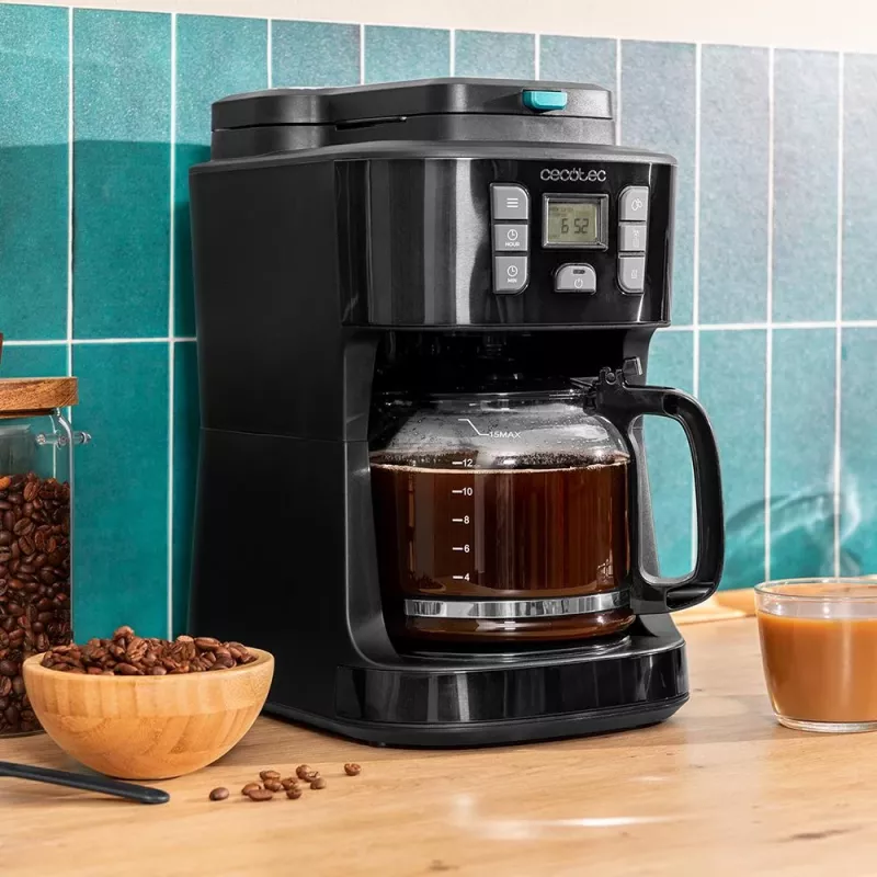 Cecotec Coffee 66 Grind & Drop filtrovací kávovar s kužeľovým mlynčekom, 1,2 l, 900 W, čierny
