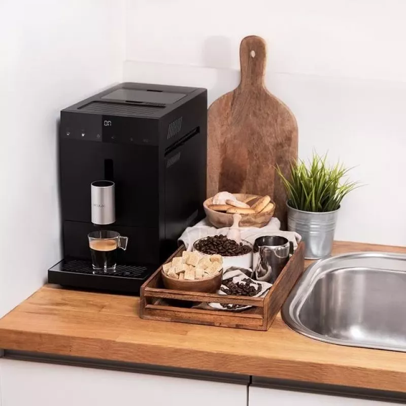 Cecotec Cremmaet Compact New kávovar na espresso