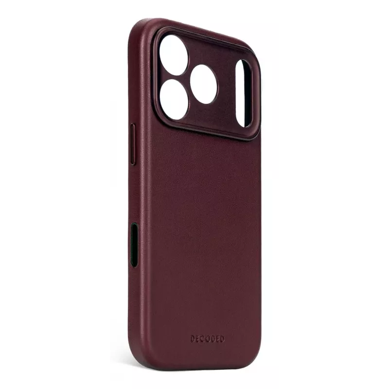 Decoded Kožený zadný kryt pre iPhone 17 Pro Max s MagSafe - Dark Ruby