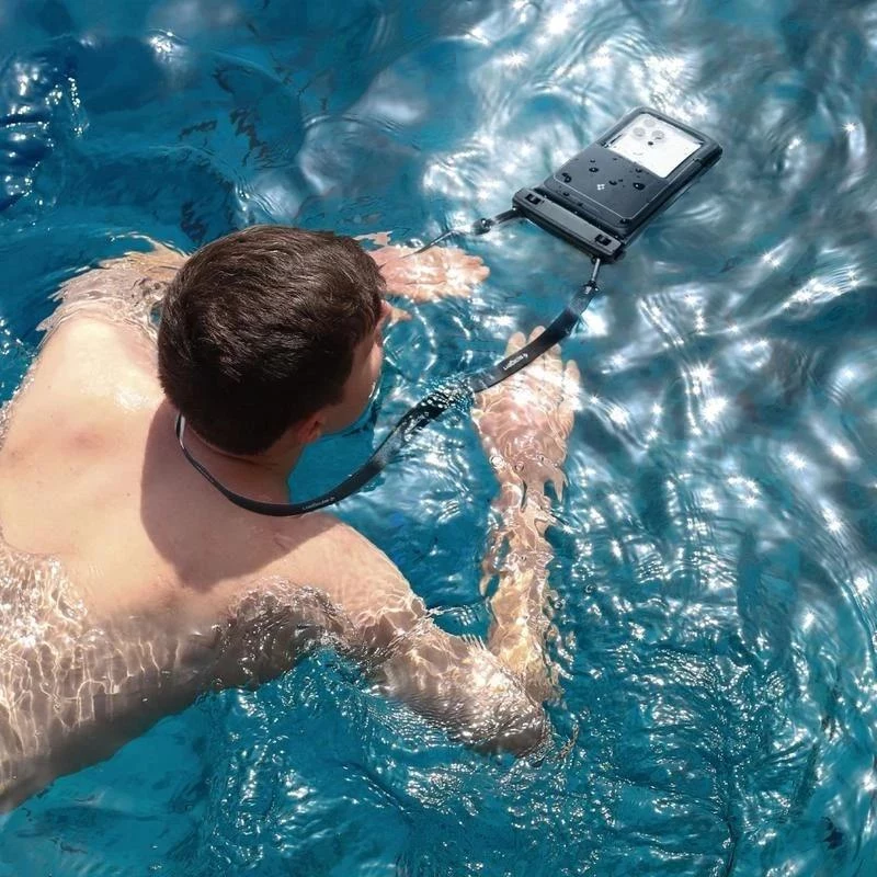 SPIGEN A611P univerzálne vodotesné plávajúce puzdro 2-pack matná čierna