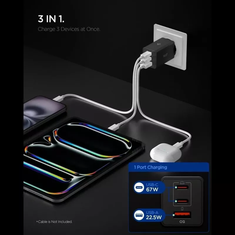 Spigen Essential EE673EU 67W GaN 3-portový USB-C/USB-A nástenný nabíjací adaptér čierny