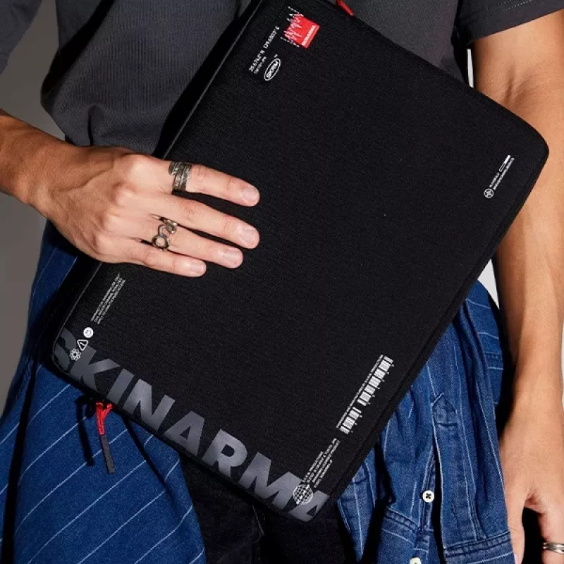 SKINARMA Torba Fardel puzdro na notebook 14