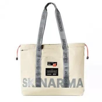 Skinarma Fardel sling taška Ivory