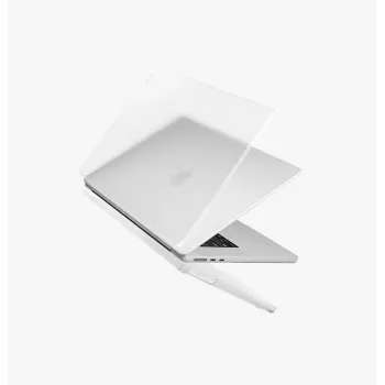 UNIQ Claro pevné puzdro pre MacBook Air 13 palcov M2 (2022) / M3 (2024) / M4 (2025) / M5 (2026) - matne číre