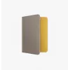 UNIQ Belmont RFID puzdro na pas s blokovaním Terracotta Ivory