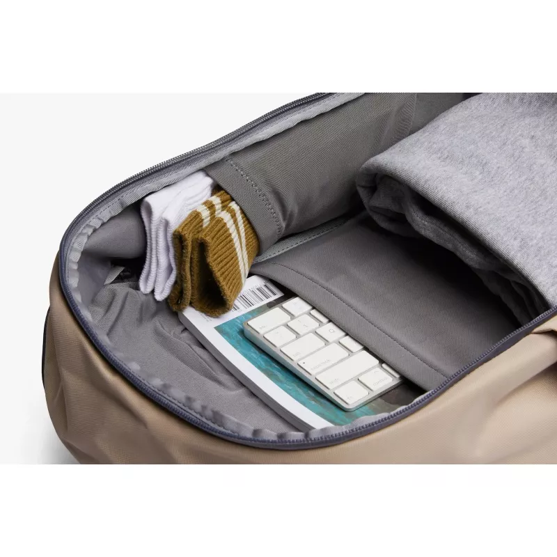 Bellroy Transit Workpack 2nd Edition - 20L batoh s priehradkou na notebook (Stone)