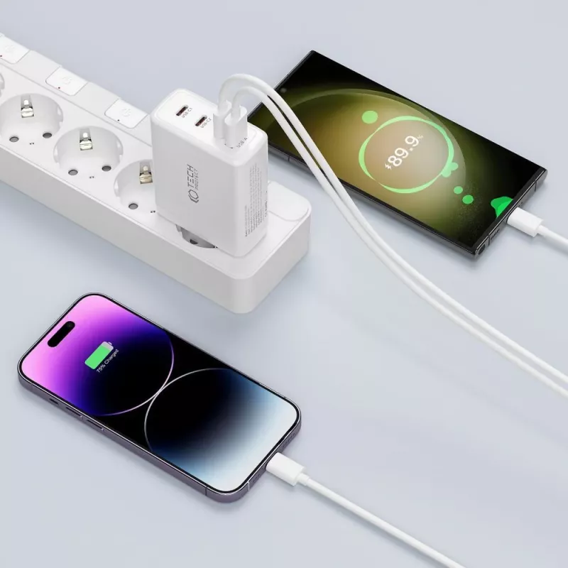 Tech-Protect NC100W-GAN 4-portový biely GaN nástenný nabíjací adaptér 100W USB-C USB-A
