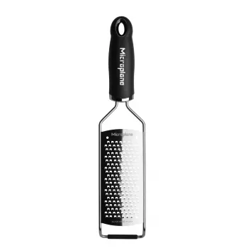 Microplane Gourmet strúhadlo hrubé čierne