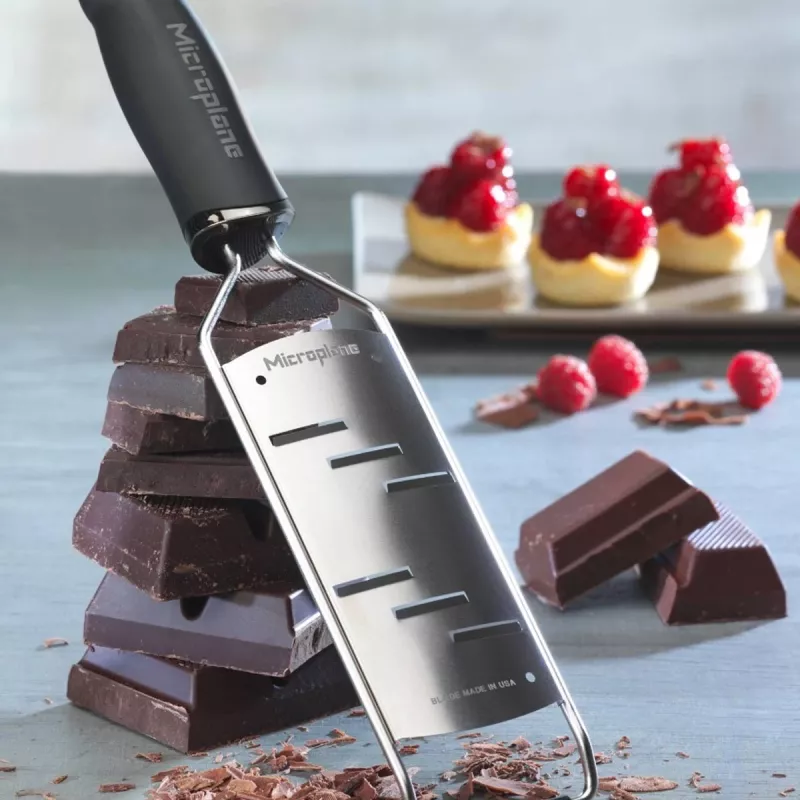 Microplane Gourmet strúhadlo veľké na hobliny čierne