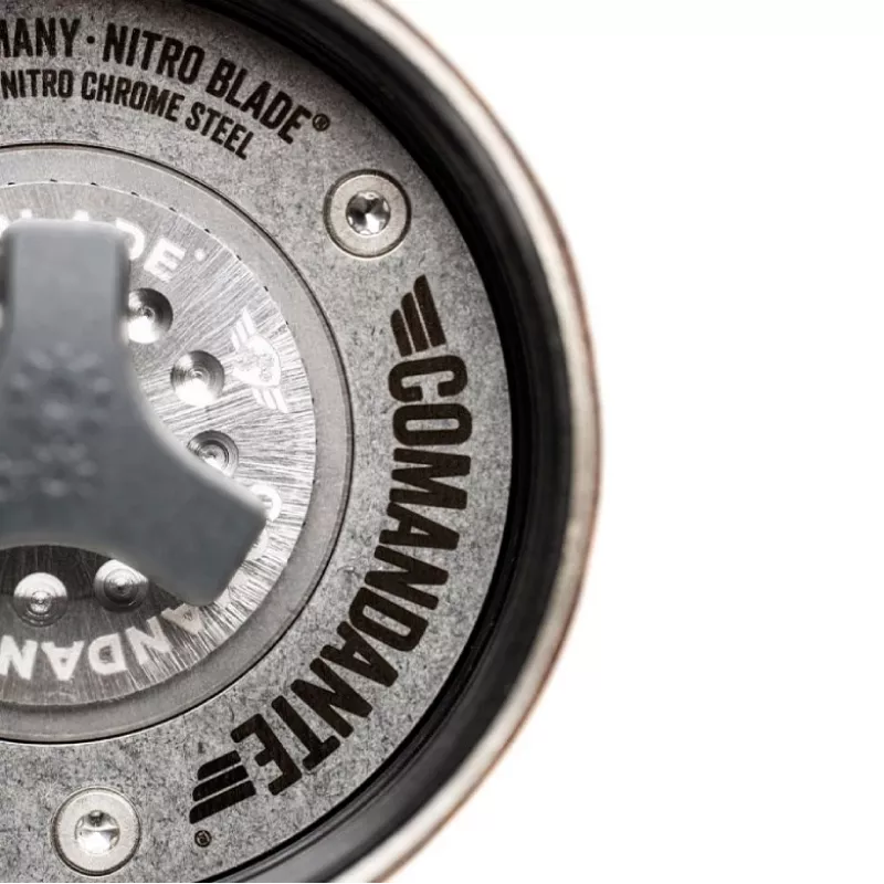 Comandante C40 MK4 Vintage Oak Classic ručný mlynček na kávu