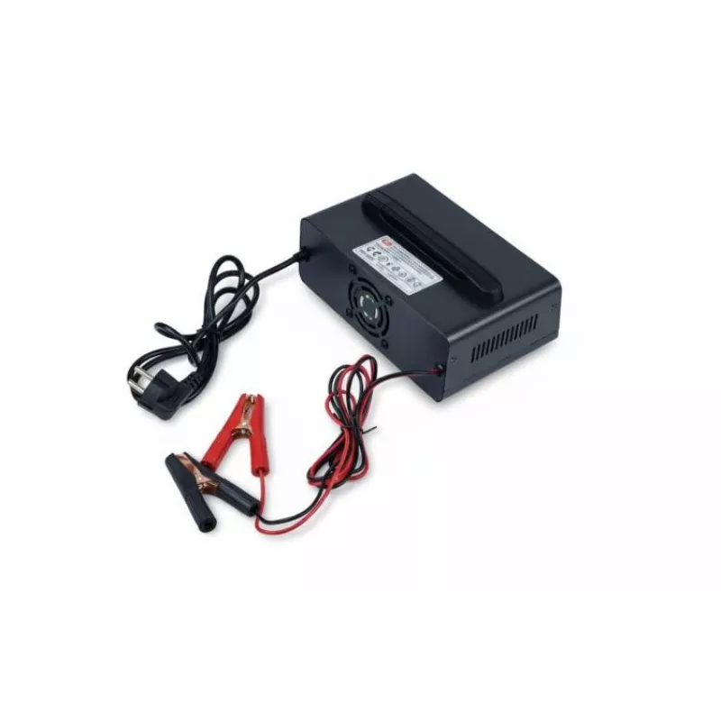 VOLT POLSKA Smart Charger 12V/24V 15A A20 Čierna