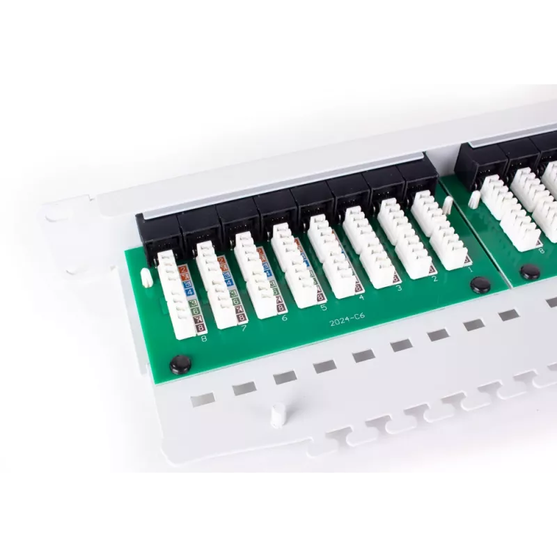 GETFORT PGF-5EUTP24-B5-G patch panel UTP Cat.5e 24 port sivý 1U montáž do racku