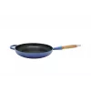 Le Creuset Signature 20258282200422 liatinová panvica s drevenou rúčkou