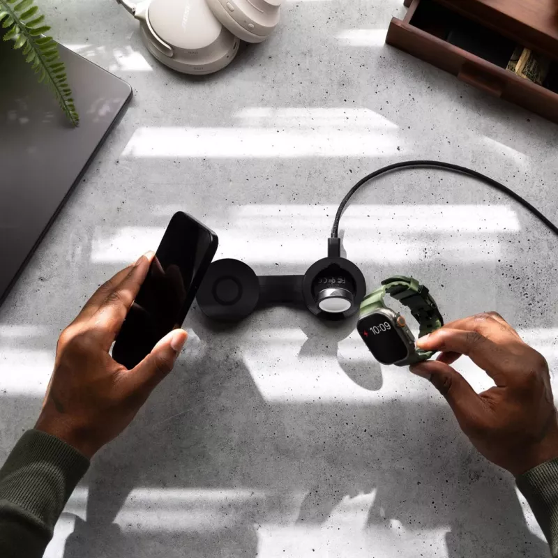 Twelve South ButterFly SE 2-in-1 Qi2 MagSafe nabíjačka pre iPhone a Apple Watch, čierna