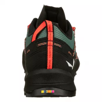 Salewa Wildfire 2 dámske prístupové topánky - Black Out / Fluo Coral