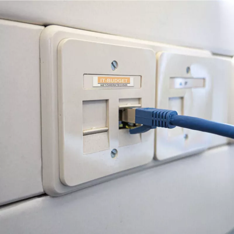 IT-BUDGET Full Copper Premium patch kábel Cat.6A s Cat.7 káblom 600 MHz bezhalogénový PoE+ 10Gbps modrý 3m