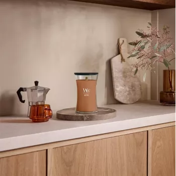 WoodWick Radiant Amber 609,5g vonná sviečka s dreveným knôtom, až do 180 hodín horenia, presýpacie sklenené nádoba