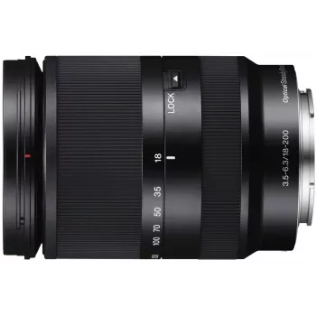 Sony E 18-200mm f/3.5-6.3 OSS LE objektív