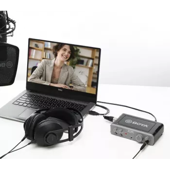 BOYA BY-AM1 2-kanálové USB-C audio rozhranie so vstupmi XLR/TRS, +48V fantómovým napájaním a Direct Monitoring