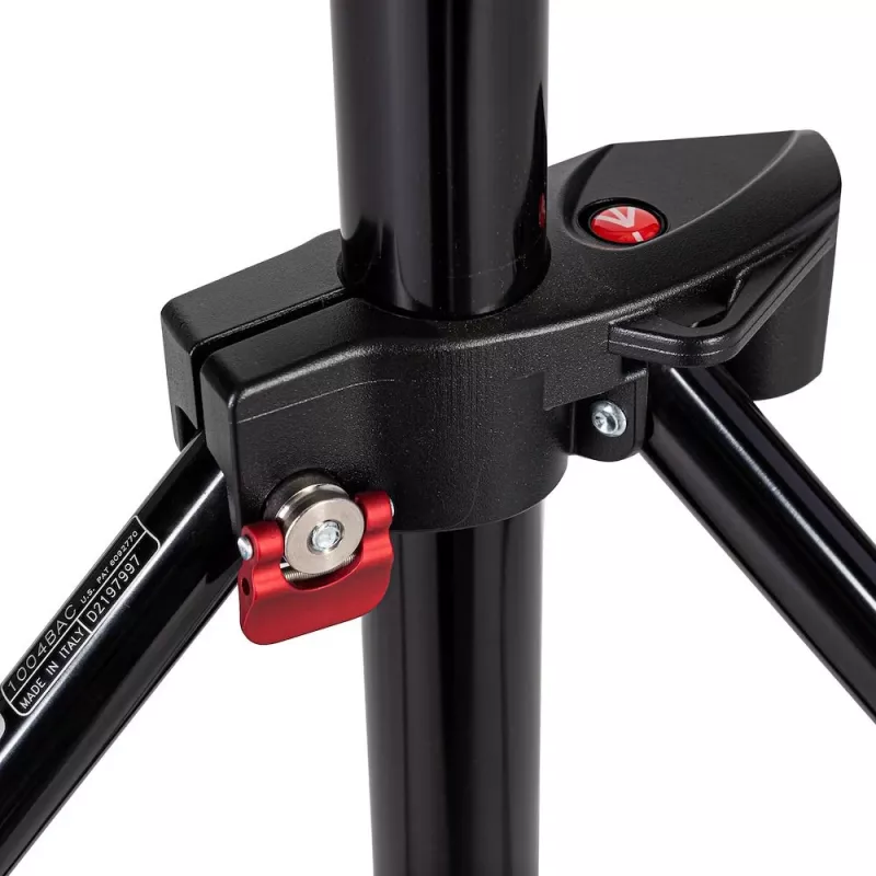 Manfrotto 1004BAC-3 vzduchom odpružená sada 4-sekciových osvetľovacích statívov (balenie 3 ks, čierna)