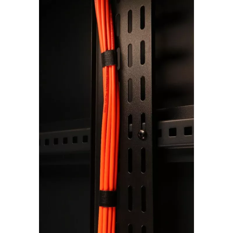DS-IT vertikálny výsuv na vedenie káblov 18U - DS-CABLETRAY-18U