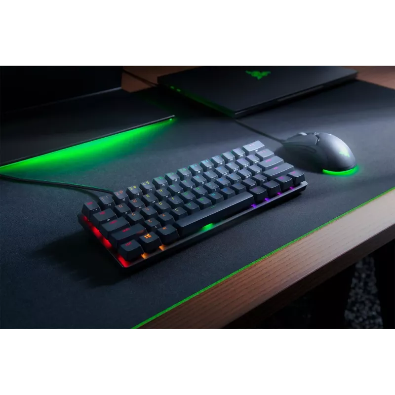 Razer Huntsman Mini 60% drôtová optomechanická herná klávesnica, severské rozloženie, RGB, čierna (RZ03-03391300-R3N1)