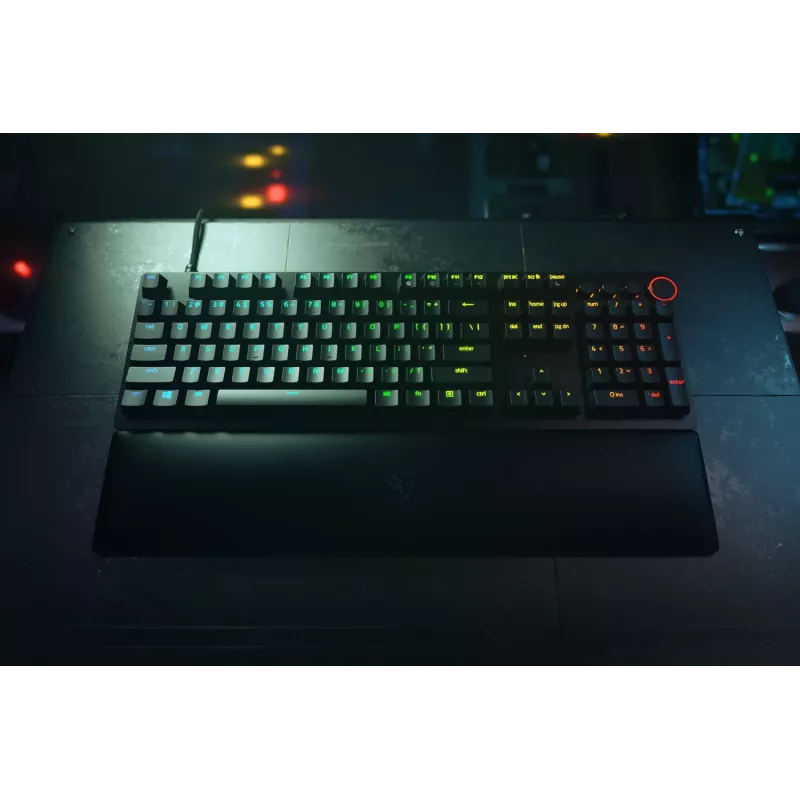Razer Huntsman V2 drôtová optická herná klávesnica, spínače Linear Red, severské rozloženie, RGB, čierna (RZ03-03930600-R3N1)