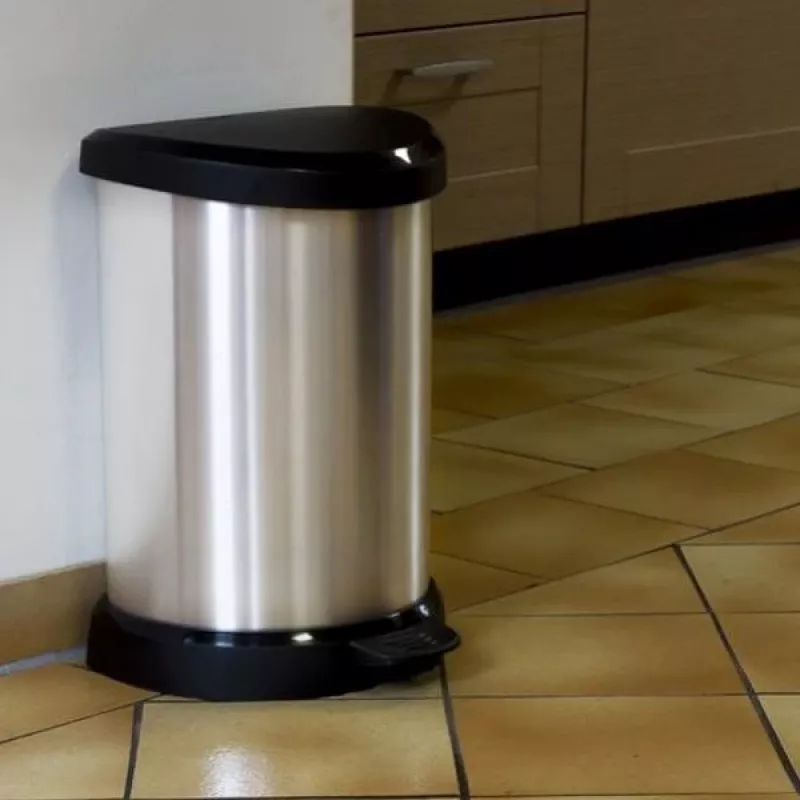 CURVER Deco šliapací odpadkový kôš 15L strieborný