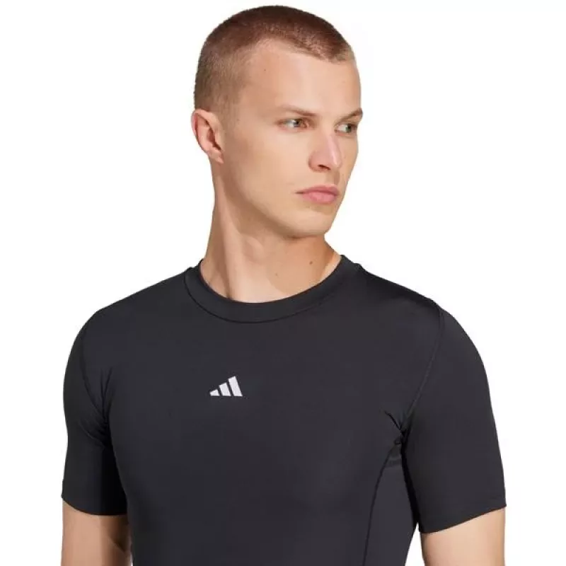 Pánske adidas Techfit krátky rukáv tričko čierna JP4674 2XL