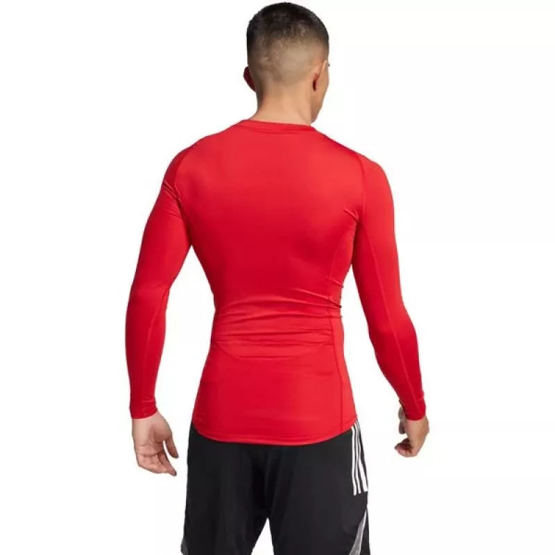 adidas Techfit pánske tričko s dlhým rukávom červená JP2926 L