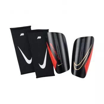 Nike Mercurial Lite SuperLock chrániče holení čierne DN3609 010 veľkosť M