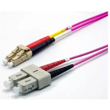 EKIVALAN OM4 duplexný optický patch kábel LC/SC, 50/125 µm, heather violet, 5 m COZOM4DCLC2SE0050A