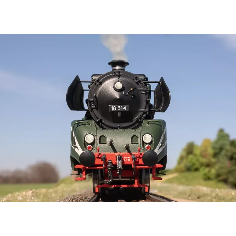 Märklin 39029 H0 parná lokomotíva BR 18 314 olejom vykurovaná DR