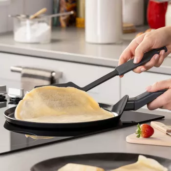 Fackelmann crepe panvica Statement čierna 25 cm (66086)